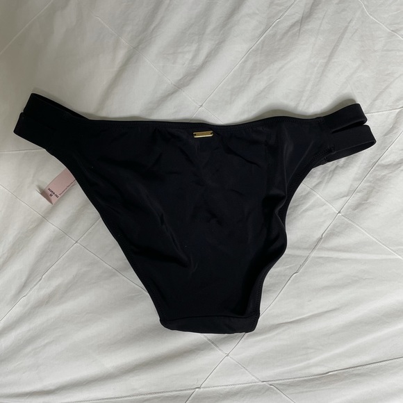NWT VS bikini bottoms - Picture 2 of 3